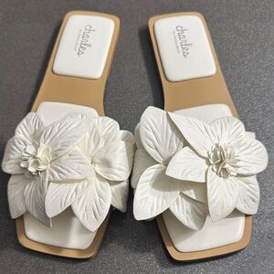 Charles By Charles David Cream Floral Sandals